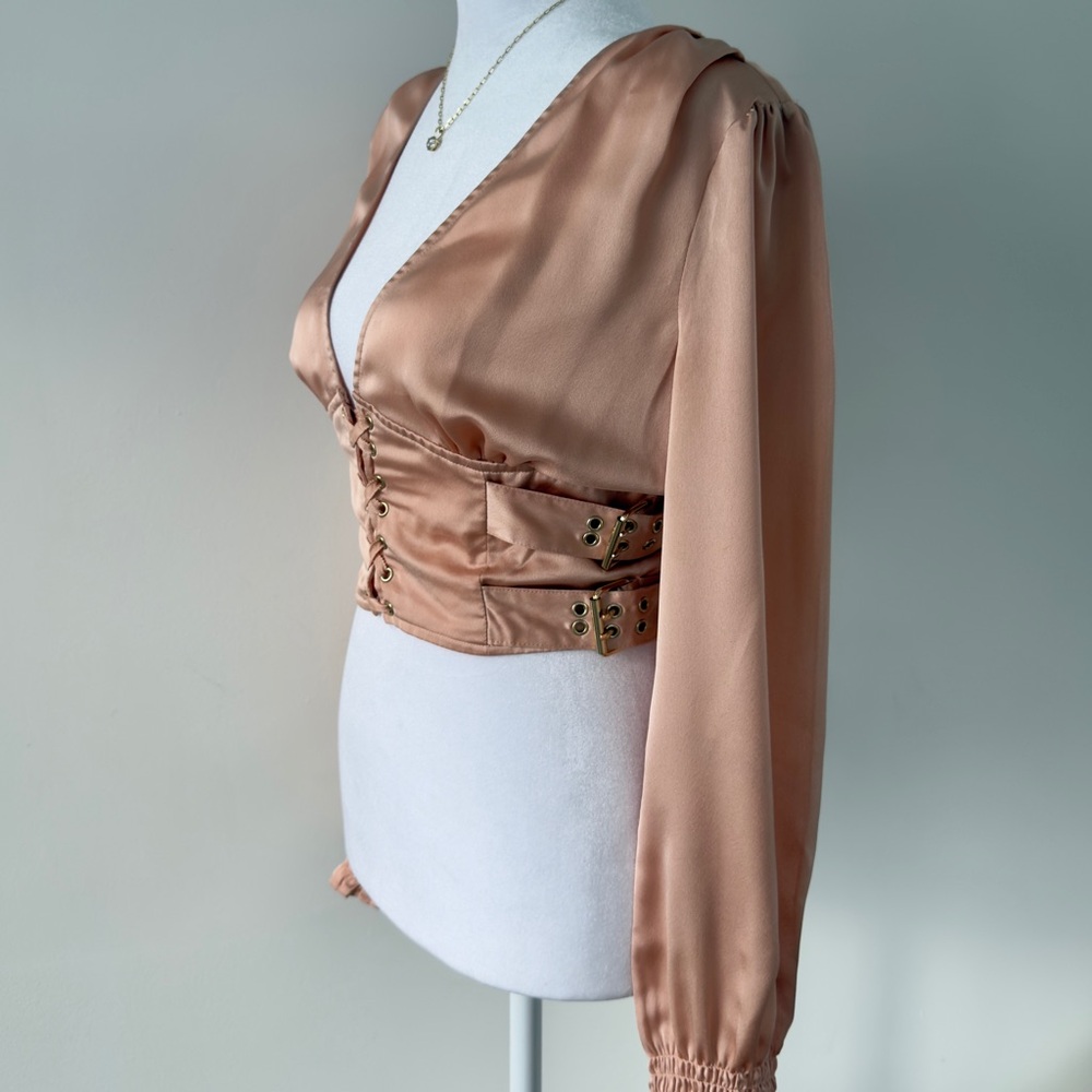 Forever 21 Rose Gold Satin Corset Top Deep V Neck Long Sleeve Buckle Blouse - Picture 5 of 7